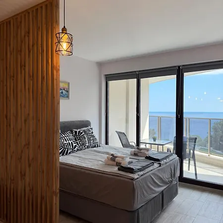 Paradise * 瓦爾納