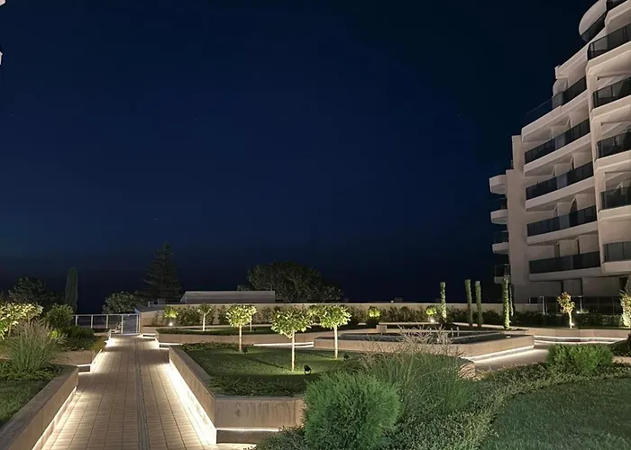 Paradise Apartment *